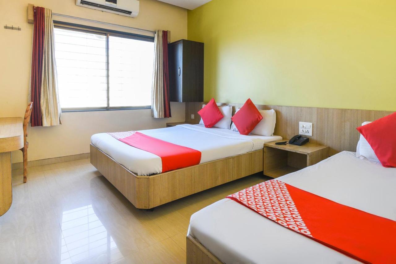 Sai Palkhi Hotel Shirdi Exterior photo